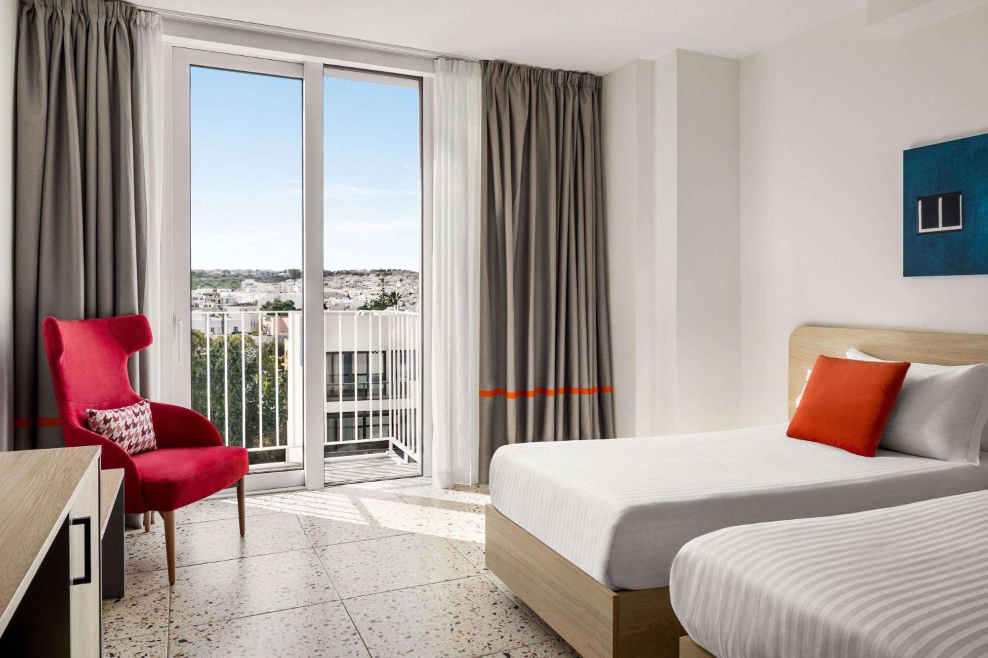 Quadro Hotel, Trademark Collection By Wyndham San Ġiljan Kültér fotó