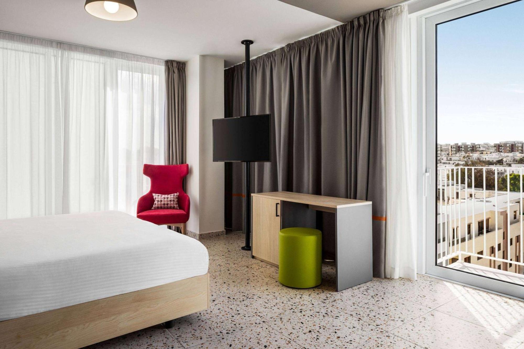 Quadro Hotel, Trademark Collection By Wyndham San Ġiljan Kültér fotó
